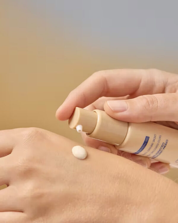 Crema uniformante de color FPS 15+_3